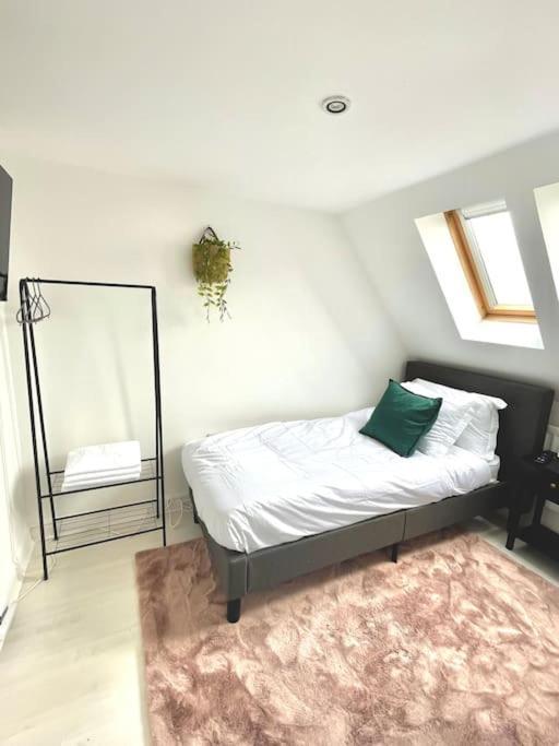 High-End 2 Bed Maisonette In Beaulieu Park Broomfield  Exterior foto